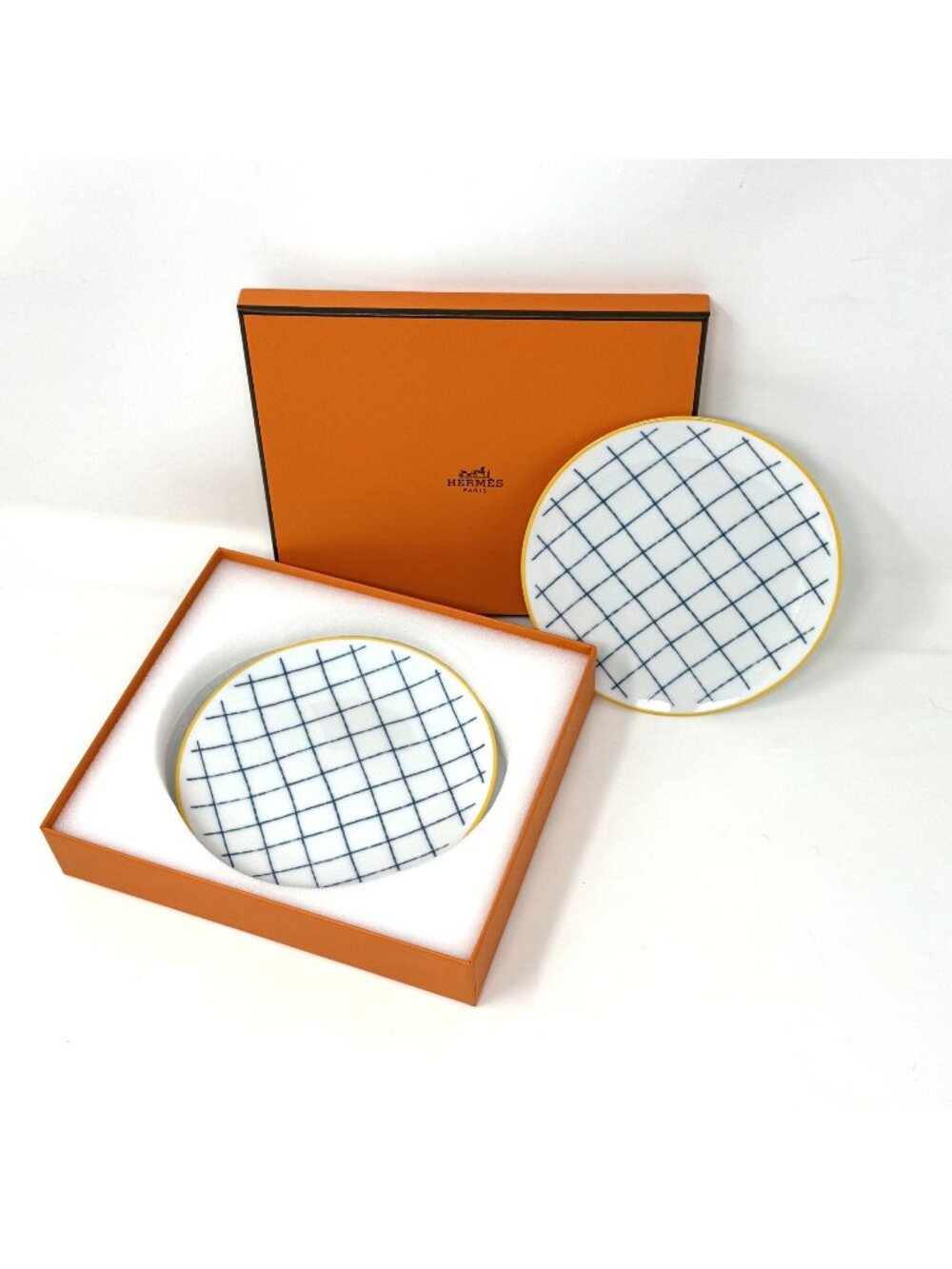Hermes Small Round “A Walk In The Garden” Bread and Butter Porcelain Set of 2